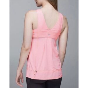 Lululemon Elevate Tank Top Coral Pink Bungee Build in Bra size 6‎